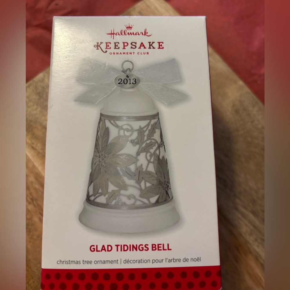 Hallmark Good Tidings Bell 2013 new in Box